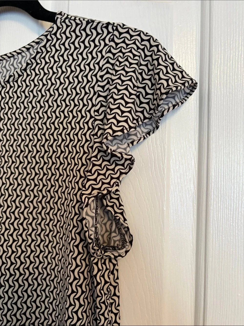 Premise Black & White Geometric Ruffle-Sleeve Blouse - Picture 3 of 6